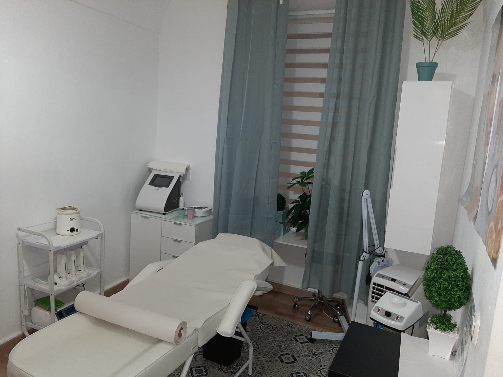 Peluquería Alberto Andrades servicio de estética y uñas